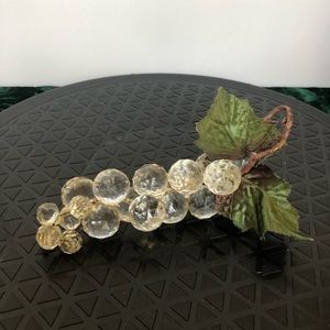 Vtg Plastic Faceted Poseable Grape Cluster Fabric Poseable Leaves